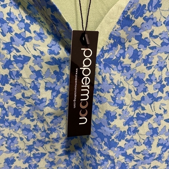 Papermoon Mixed Media Floral Top Size Mesium - Picture 2 of 5